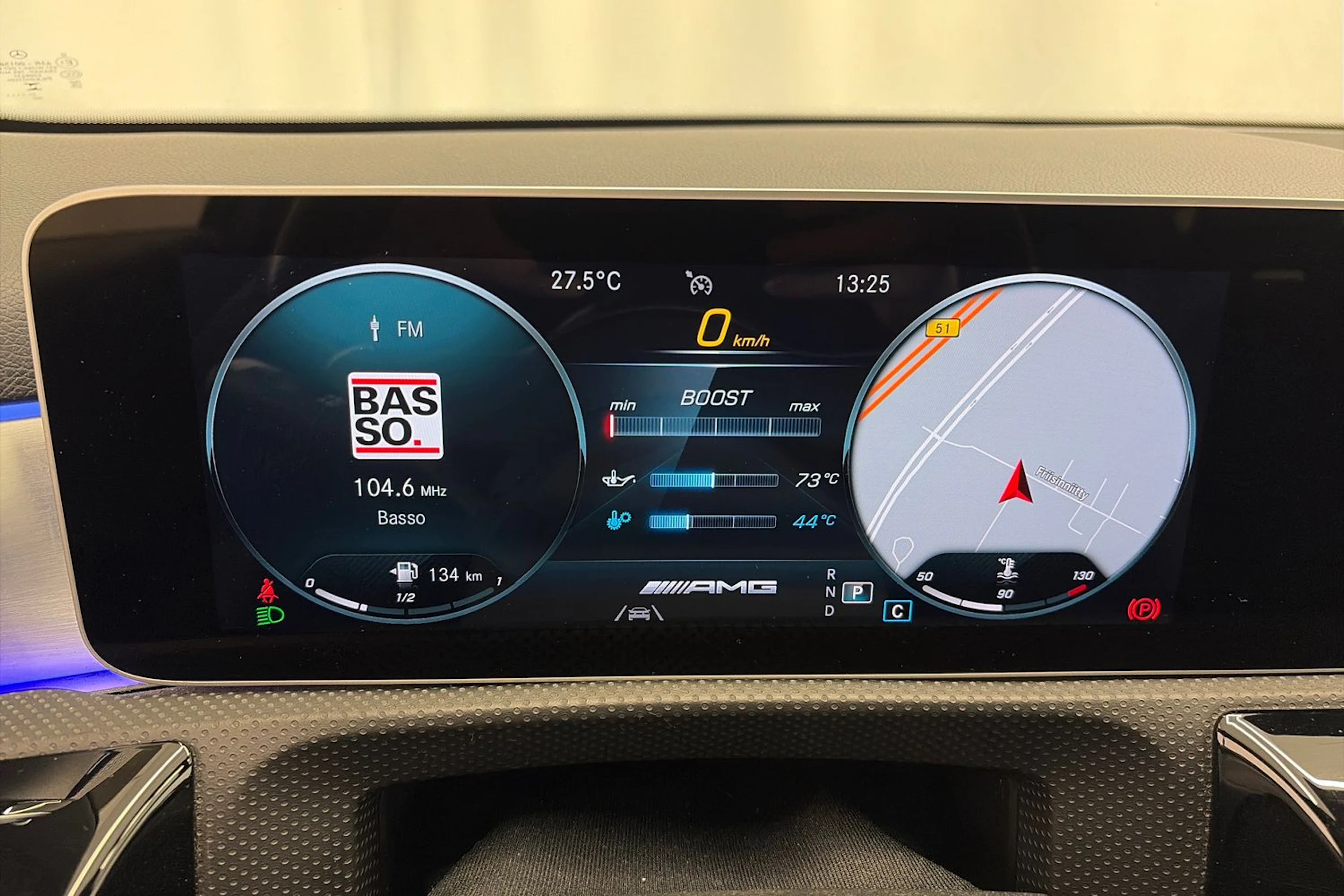 Sininen Mercedes-Benz A 35 AMG 2020 kuva 15.