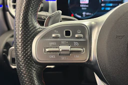 Sininen Mercedes-Benz A 35 AMG 2020 kuva 16.