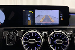 Sininen Mercedes-Benz A 35 AMG 2020 kuva 19.