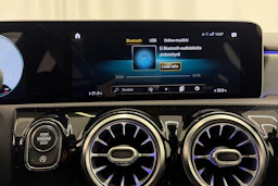 Sininen Mercedes-Benz A 35 AMG 2020 kuva 21.