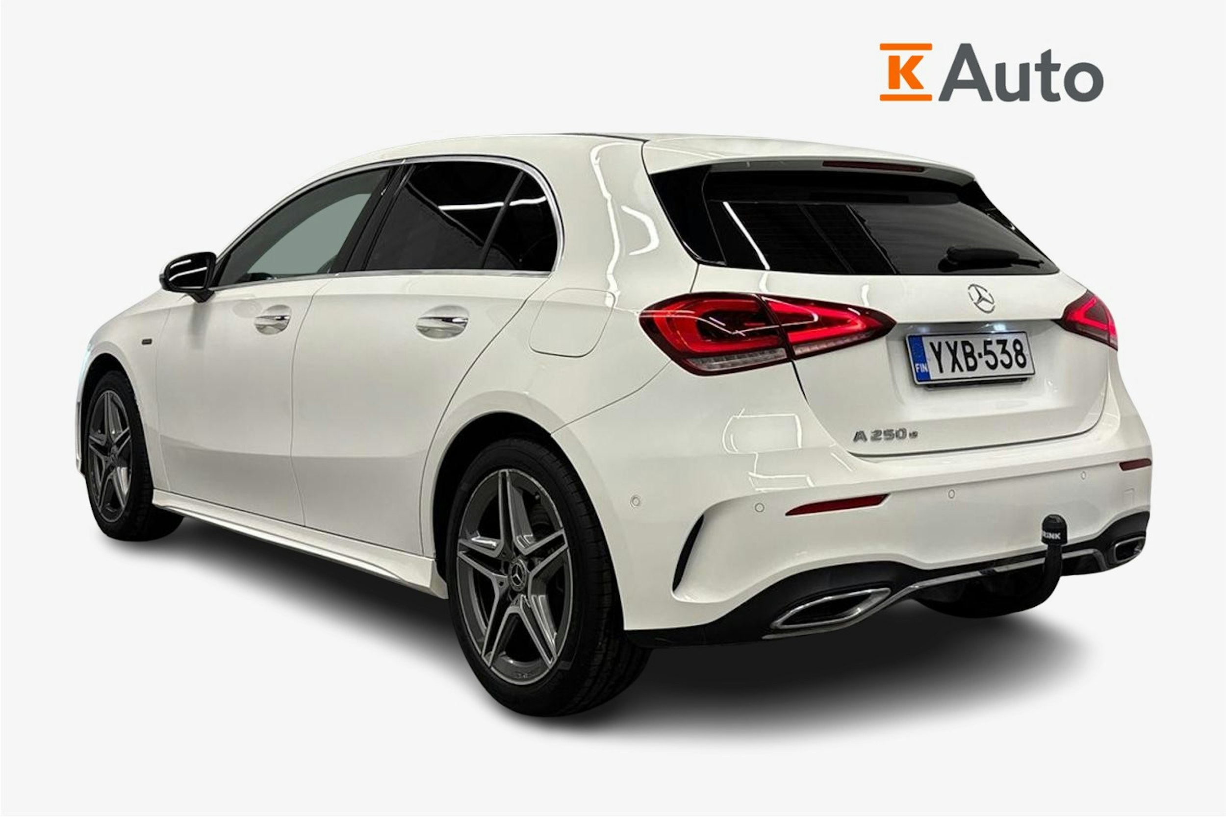 valkoinen Mercedes-Benz A 2020 kuva 2.