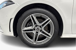 valkoinen Mercedes-Benz A 2020 kuva 11.