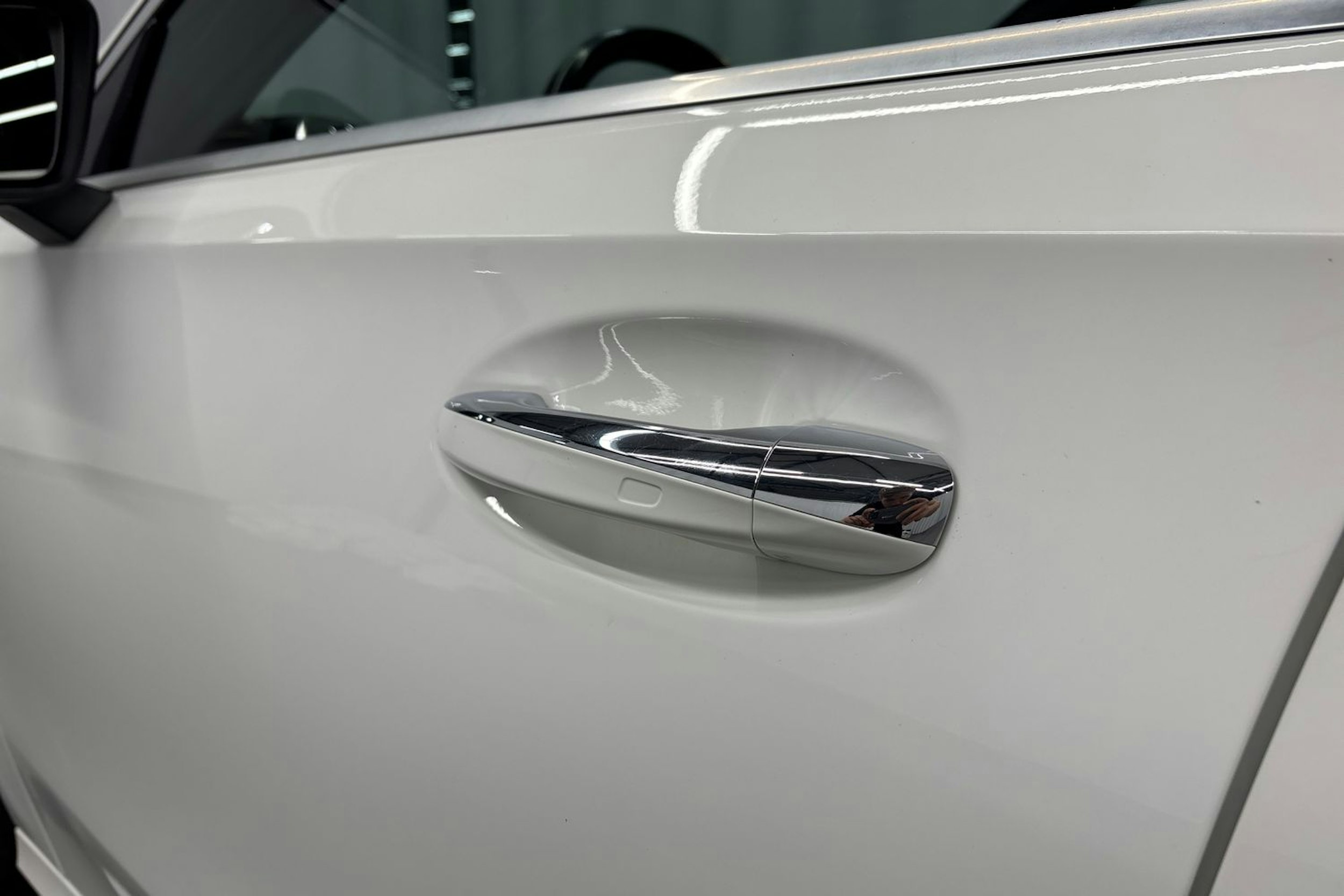 valkoinen Mercedes-Benz A 2020 kuva 17.