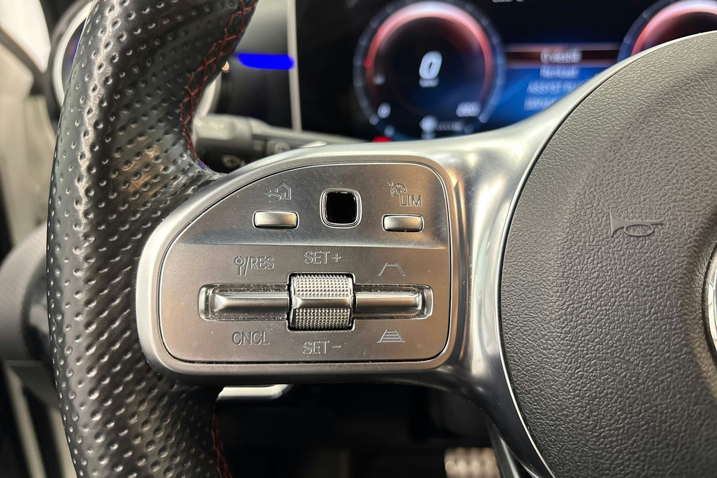 valkoinen Mercedes-Benz A 2020 kuva 20.