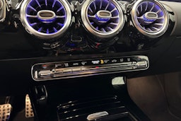valkoinen Mercedes-Benz A 2020 kuva 26.