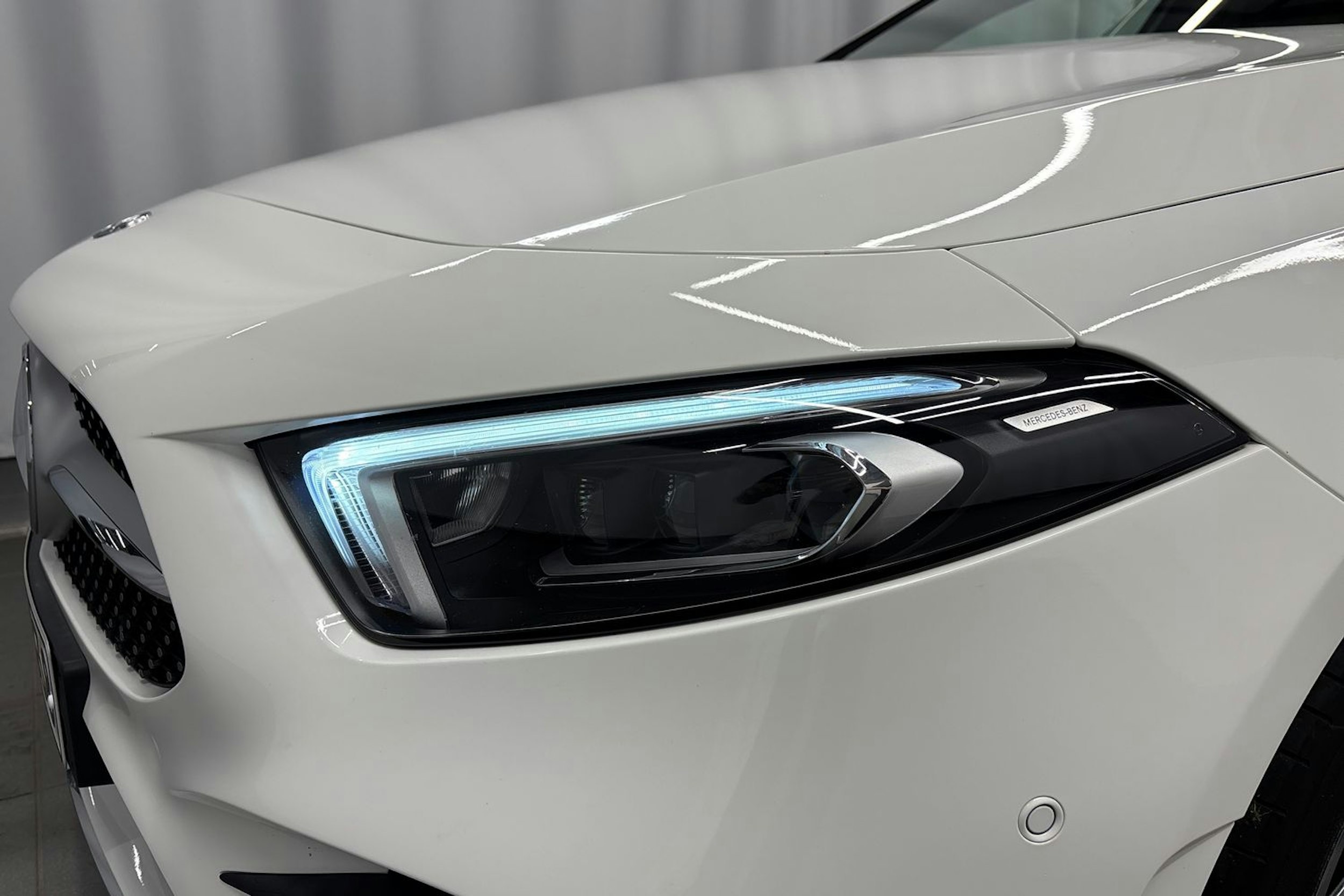 valkoinen Mercedes-Benz A 2020 kuva 29.