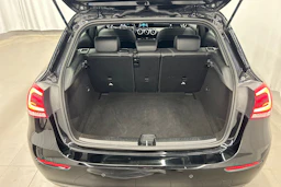 musta Mercedes-Benz A 2020 kuva 17.