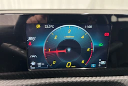 musta Mercedes-Benz A 2020 kuva 19.
