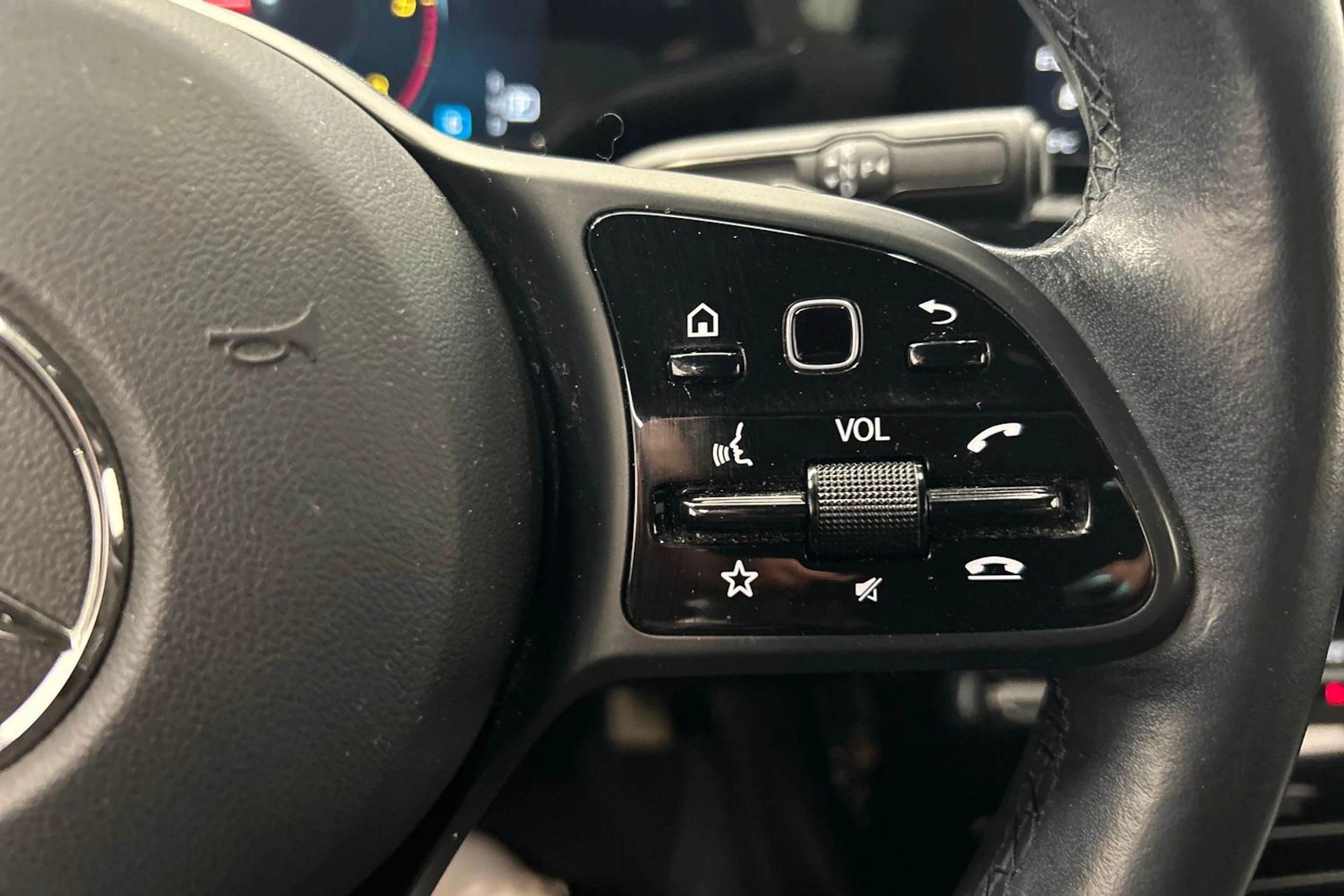 musta Mercedes-Benz A 2020 kuva 21.