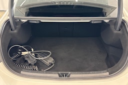 valkoinen Mercedes-Benz A 2020 kuva 11.