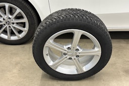 valkoinen Mercedes-Benz A 2020 kuva 35.