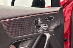 met. punainen Mercedes-Benz A 2021 kuva 16.