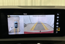 met. punainen Mercedes-Benz A 2021 kuva 23.