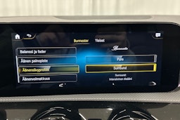 met. punainen Mercedes-Benz A 2021 kuva 24.