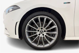 valkoinen Mercedes-Benz A 2021 kuva 9.