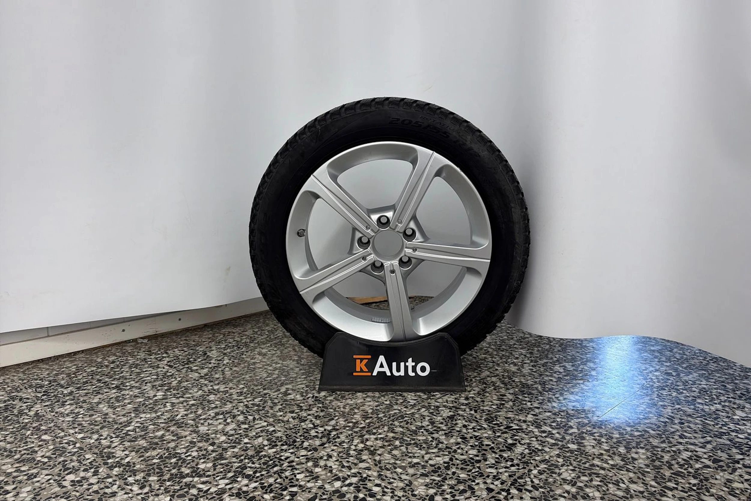 valkoinen Mercedes-Benz A 2021 kuva 10.