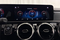 valkoinen Mercedes-Benz A 2021 kuva 22.