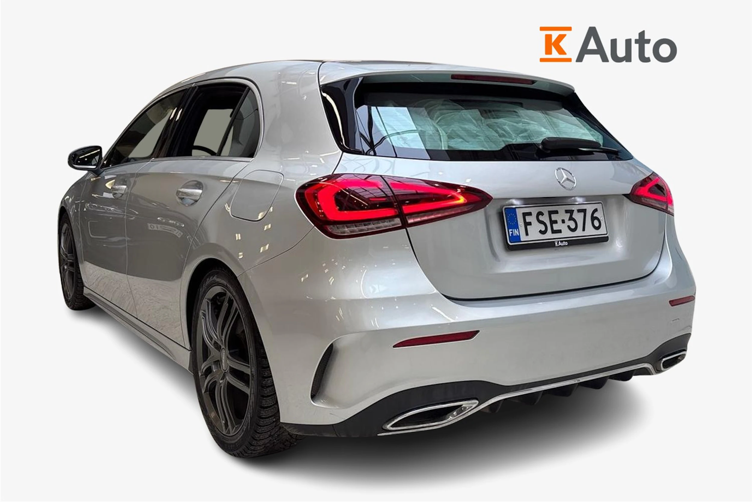 harmaa Mercedes-Benz A 2021 kuva 2.