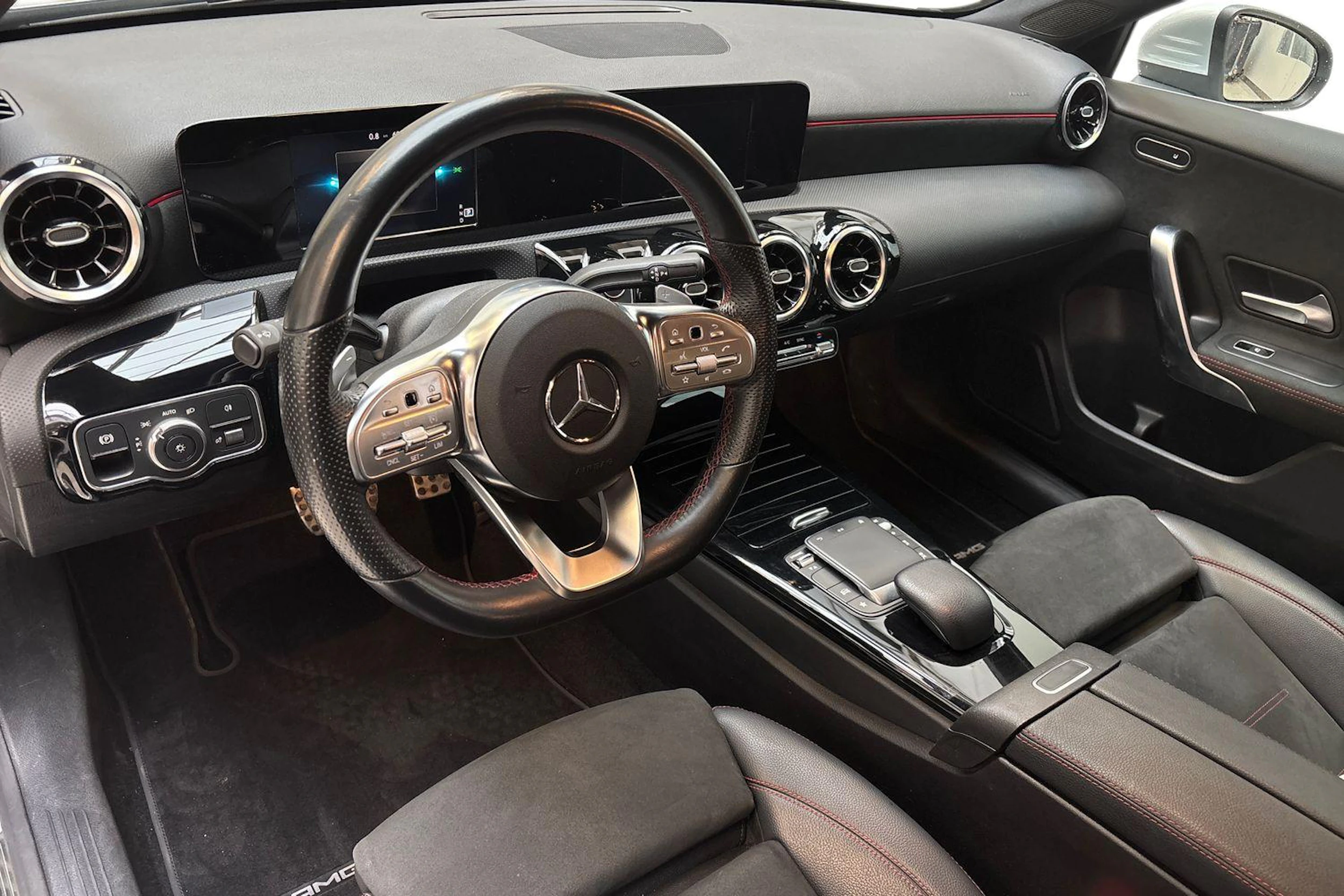 harmaa Mercedes-Benz A 2021 kuva 6.