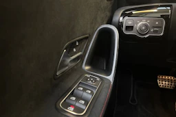 harmaa Mercedes-Benz A 2021 kuva 13.