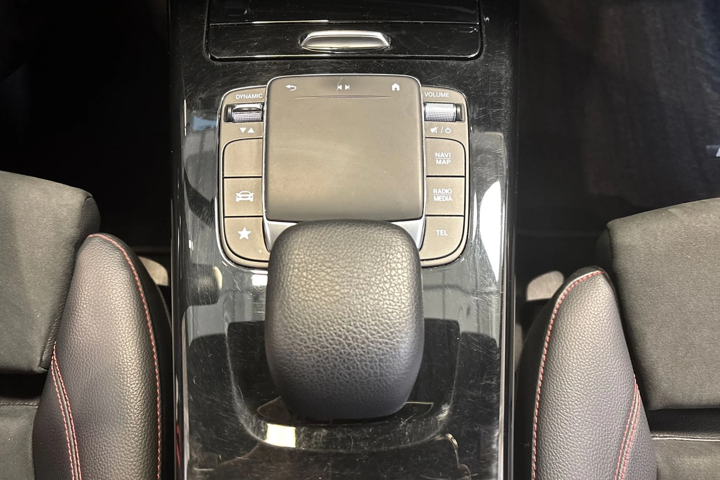 harmaa Mercedes-Benz A 2021 kuva 19.