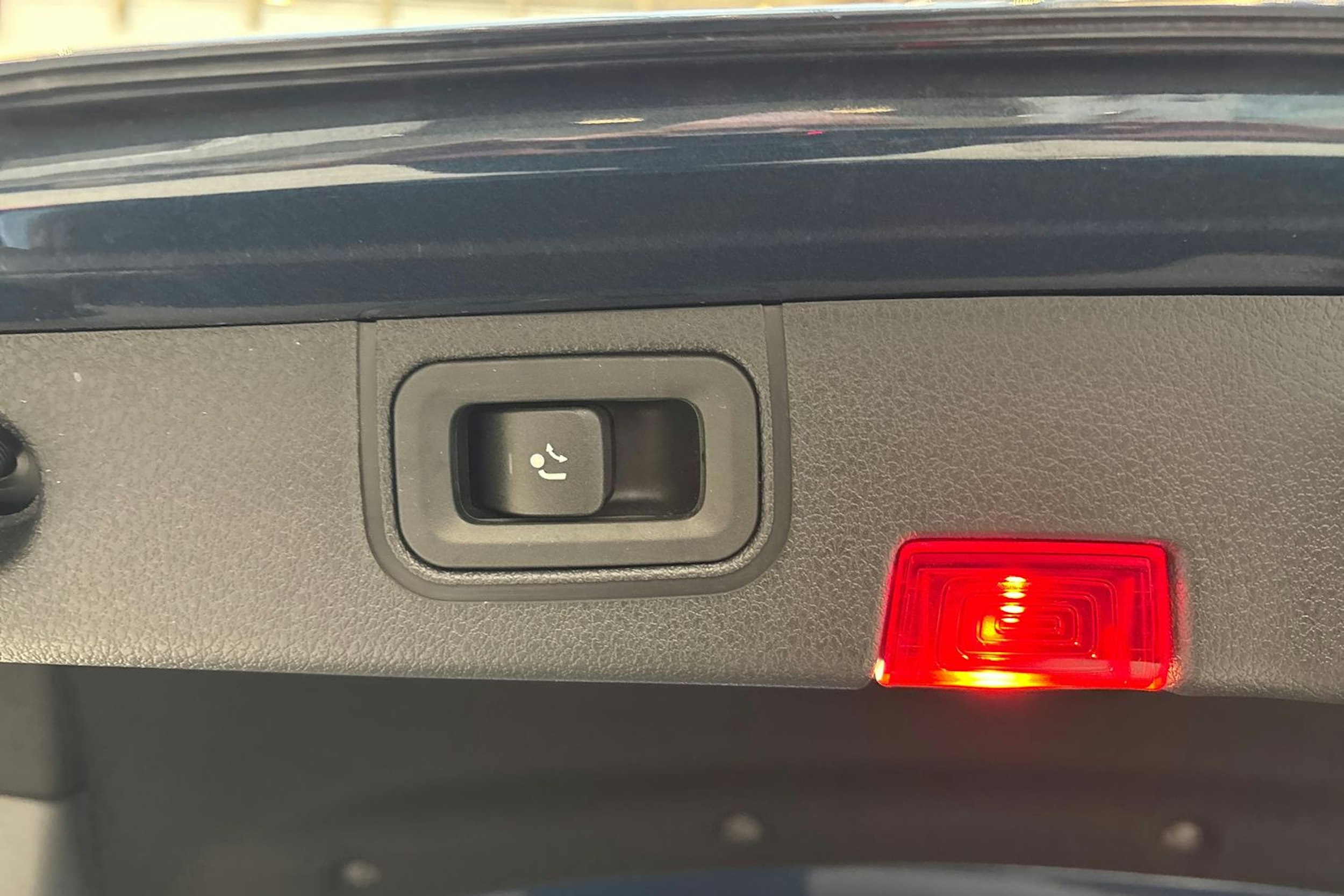 sininen Mercedes-Benz A 2021 kuva 16.