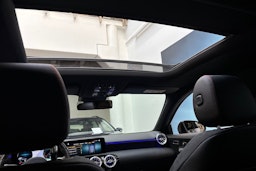 sininen Mercedes-Benz A 2021 kuva 20.