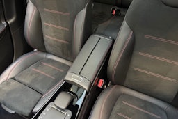 sininen Mercedes-Benz A 2021 kuva 22.