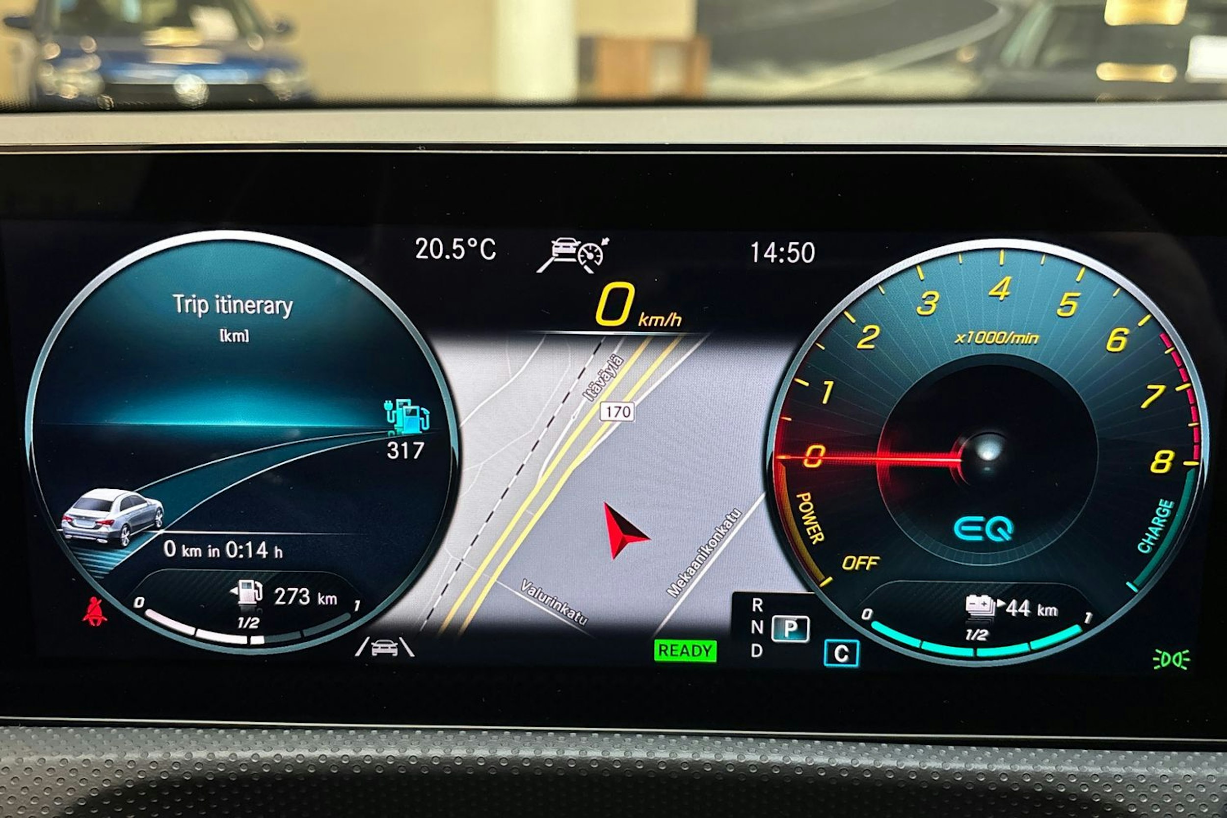 sininen Mercedes-Benz A 2021 kuva 30.