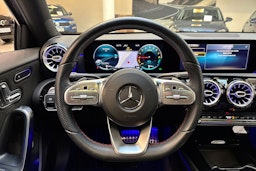 sininen Mercedes-Benz A 2021 kuva 31.