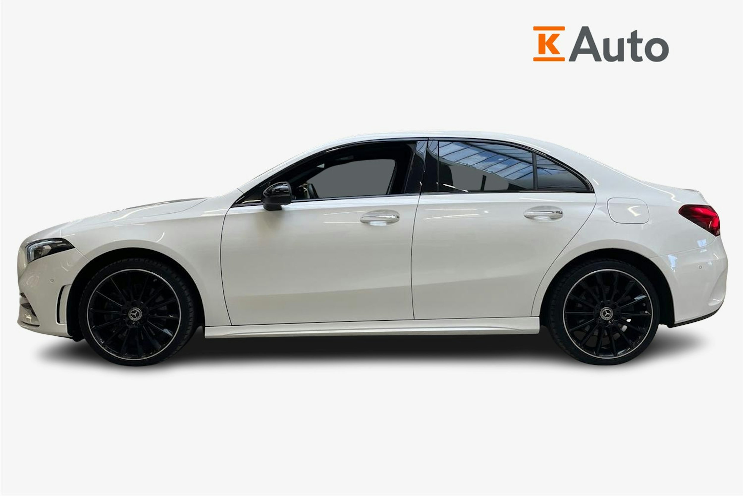 valkoinen Mercedes-Benz A 2021 kuva 6.