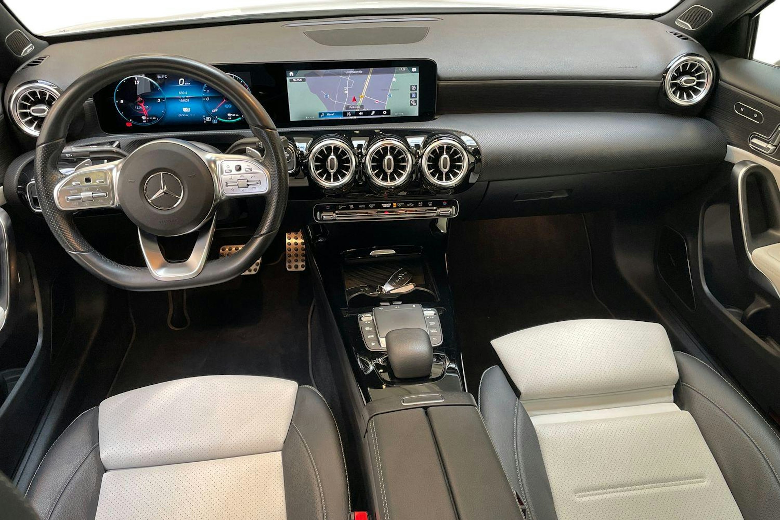 valkoinen Mercedes-Benz A 2021 kuva 9.