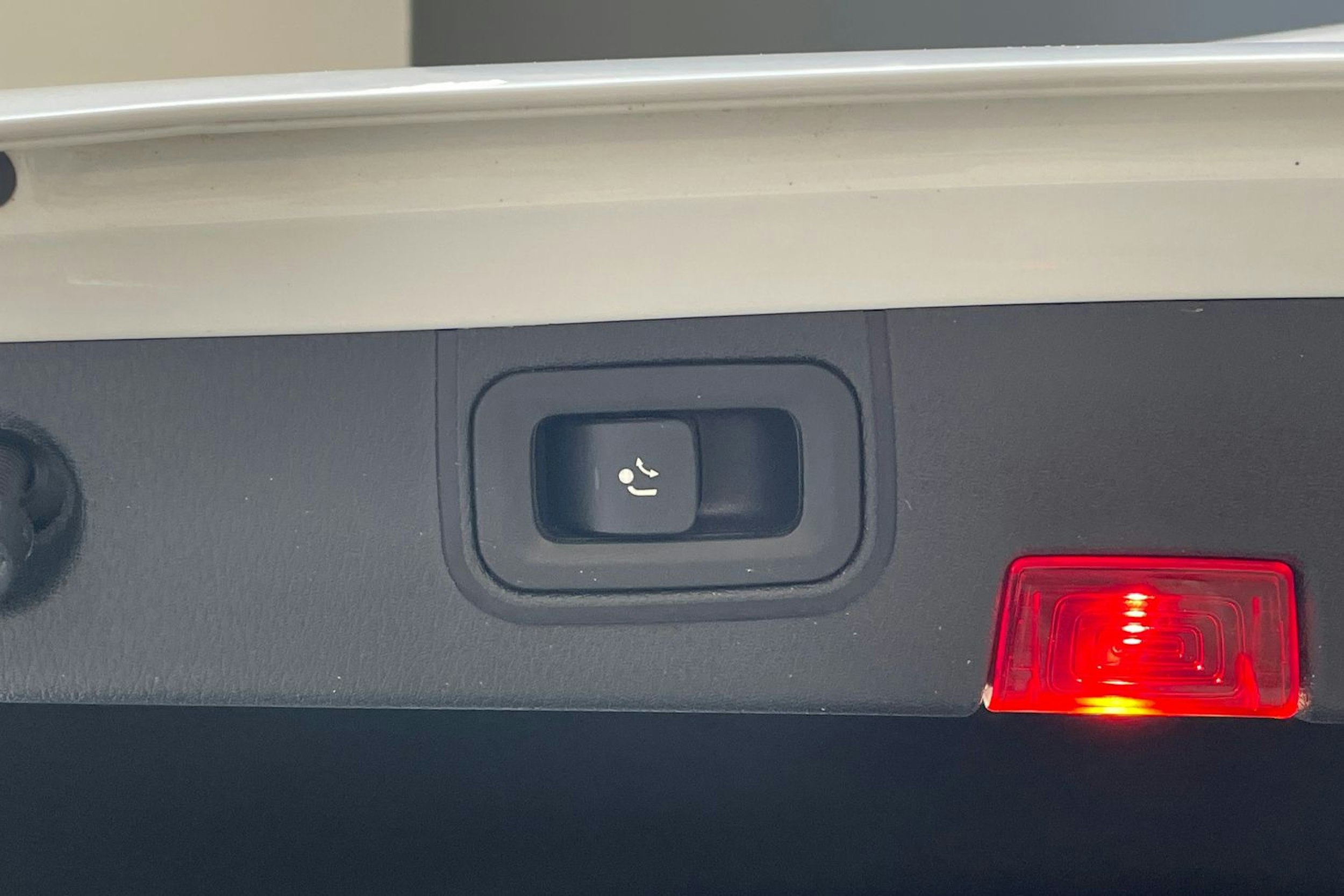 valkoinen Mercedes-Benz A 2021 kuva 14.