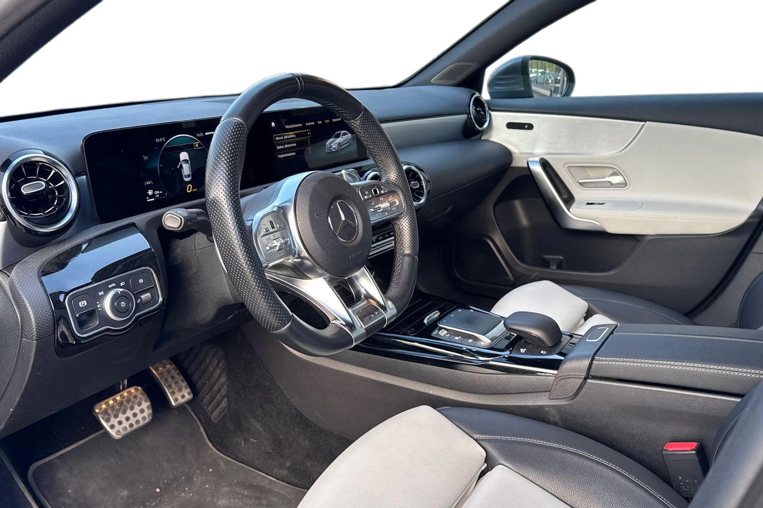 harmaa Mercedes-Benz A 2021 kuva 3.