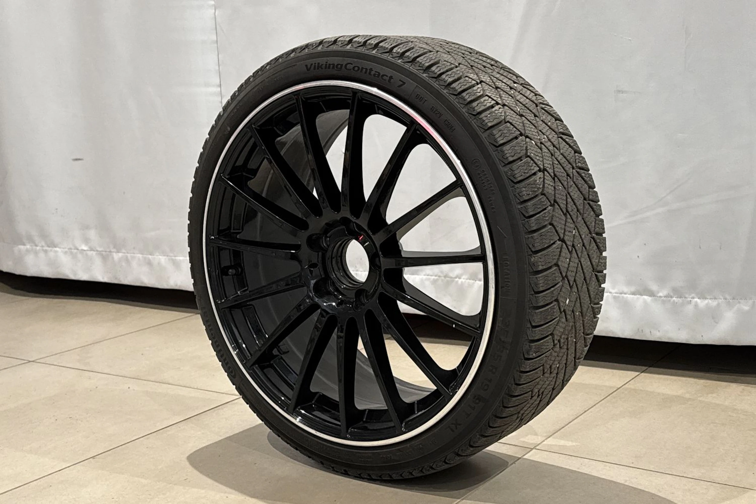 harmaa Mercedes-Benz A 35 AMG 2021 kuva 15.