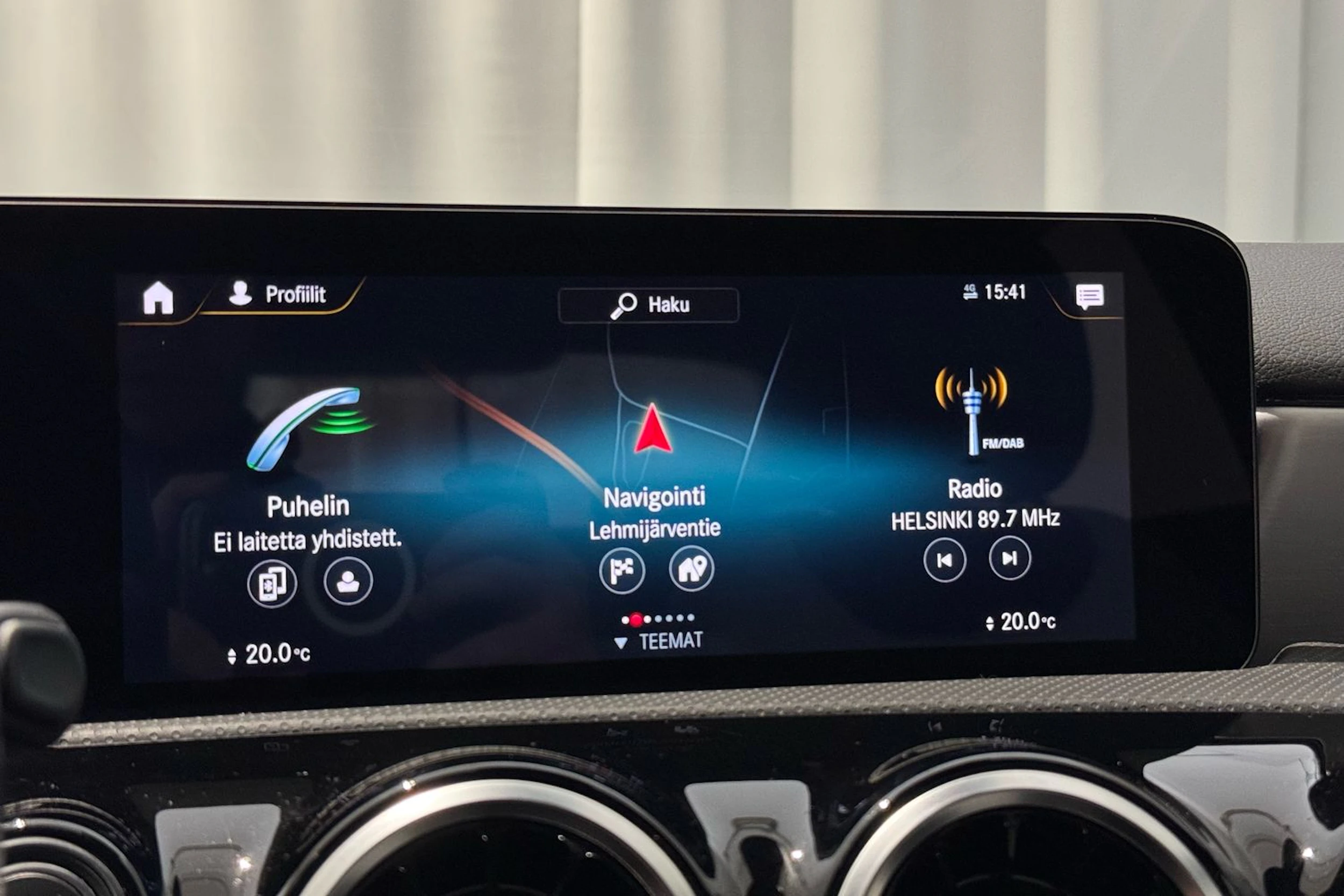 harmaa Mercedes-Benz A 35 AMG 2021 kuva 23.
