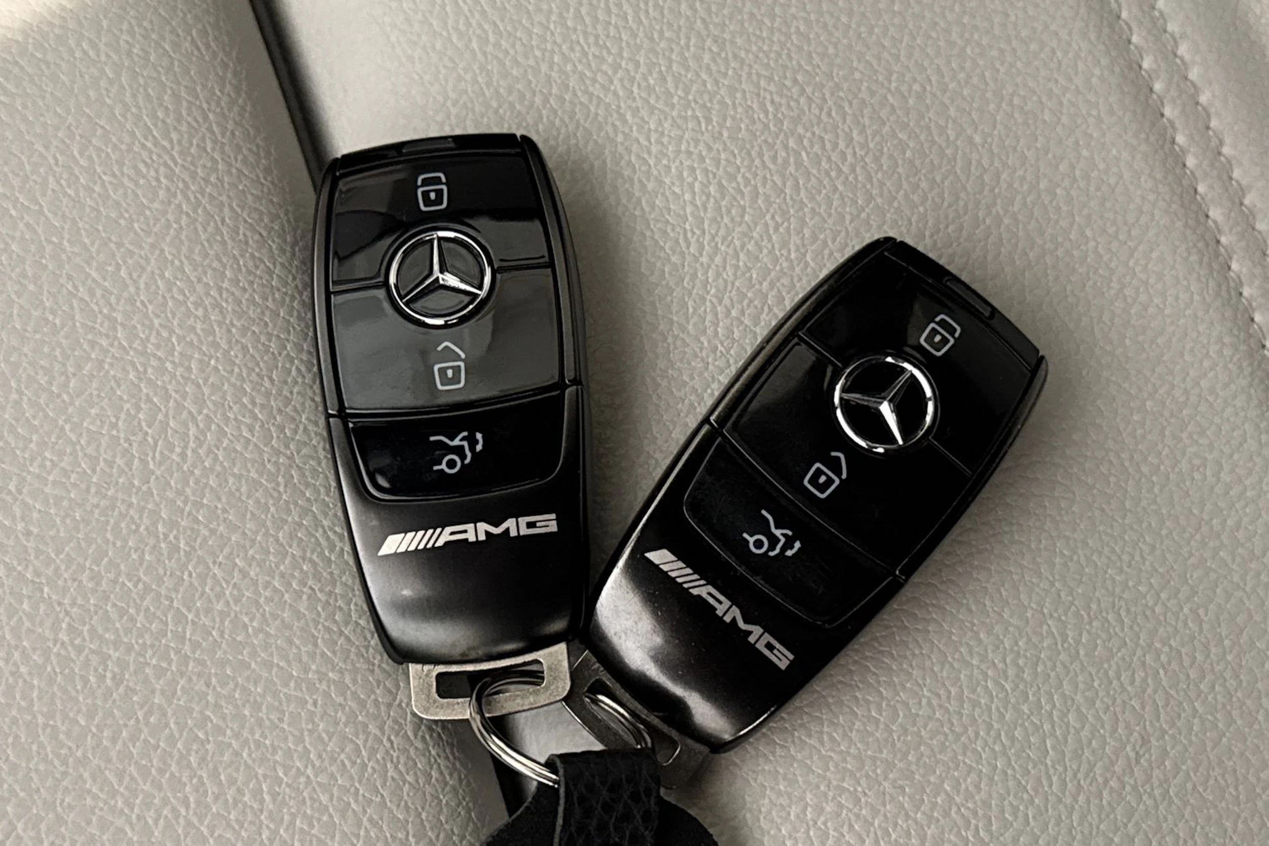 harmaa Mercedes-Benz A 35 AMG 2021 kuva 31.