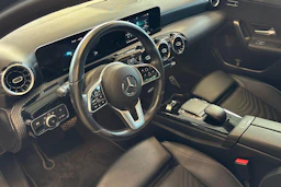 musta Mercedes-Benz A 2021 kuva 6.