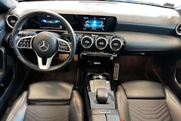 musta Mercedes-Benz A 2021 kuva 7.