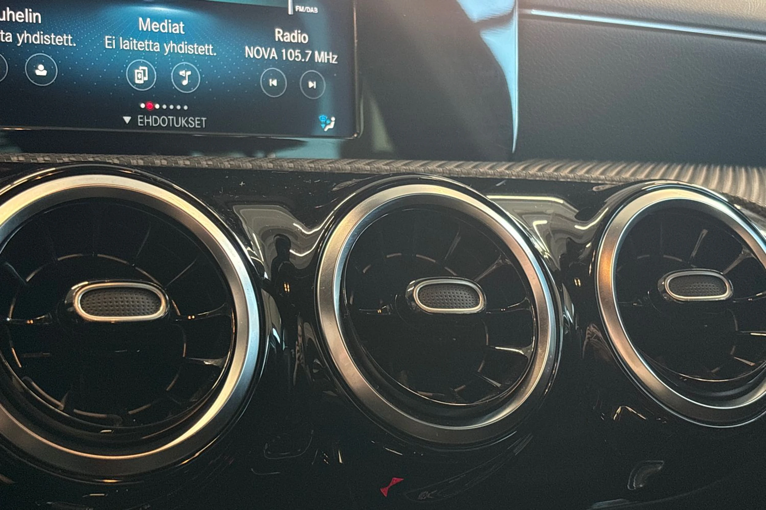 musta Mercedes-Benz A 2021 kuva 29.