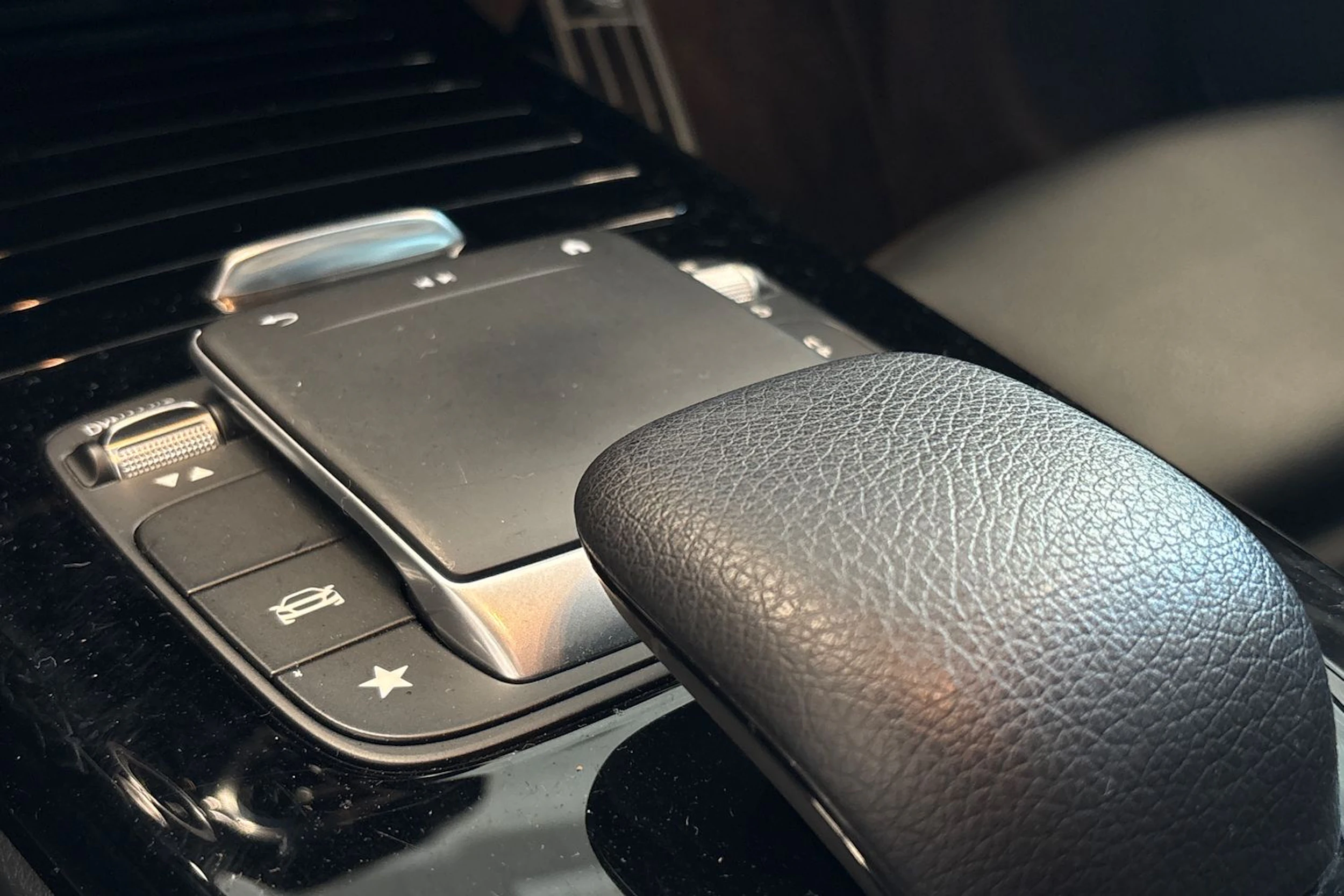 musta Mercedes-Benz A 2021 kuva 33.