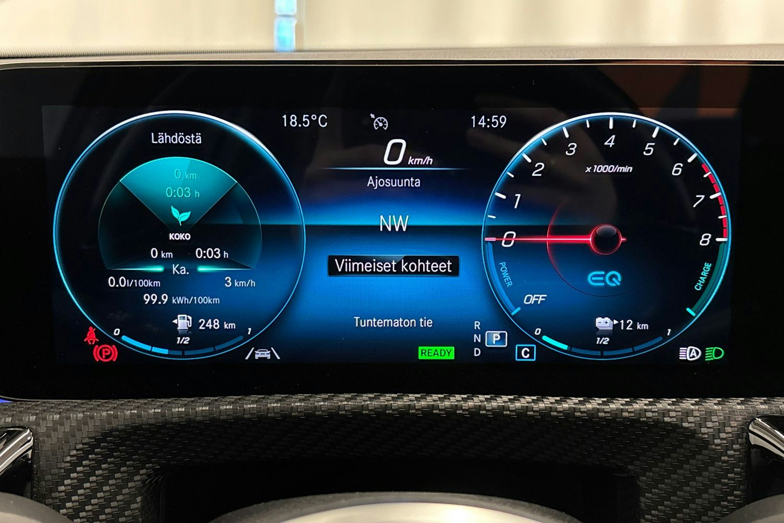 musta Mercedes-Benz A 2021 kuva 15.