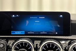 musta Mercedes-Benz A 2021 kuva 19.