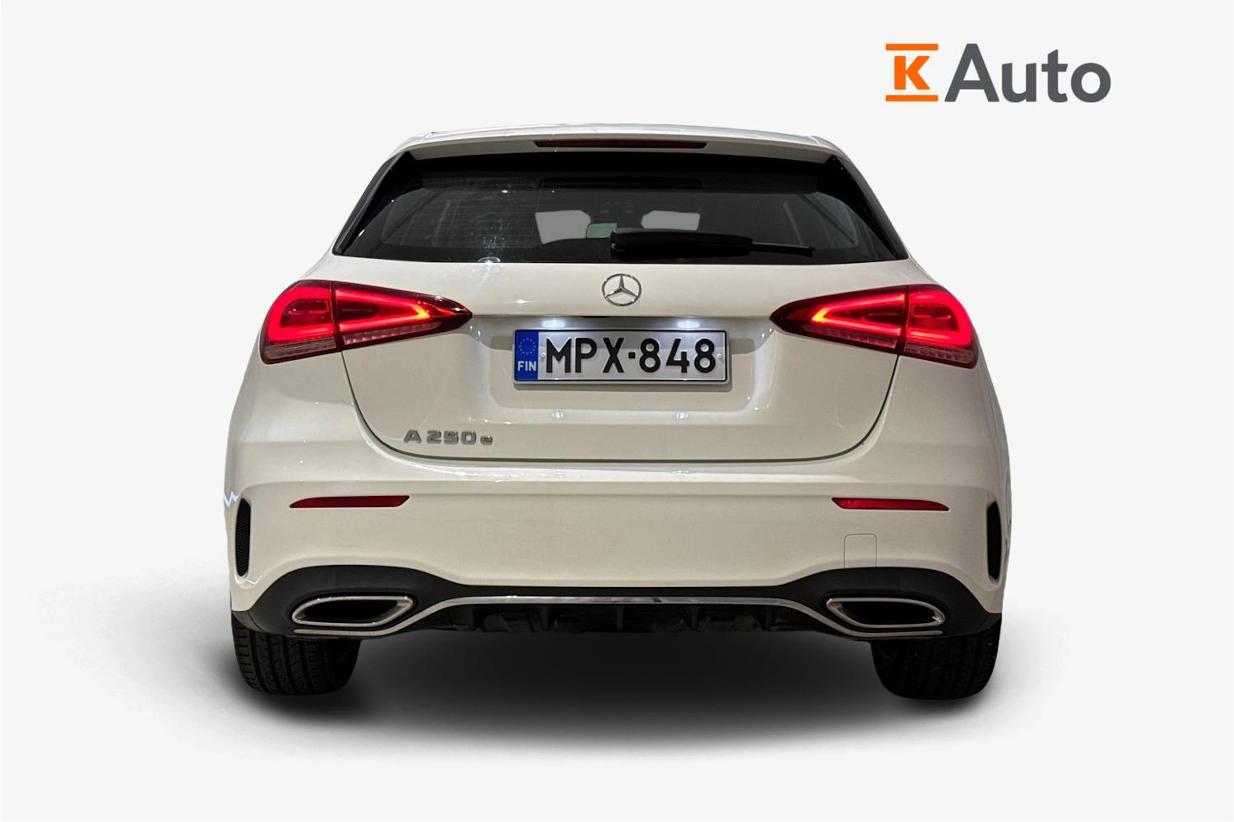 valkoinen Mercedes-Benz A 2021 kuva 3.
