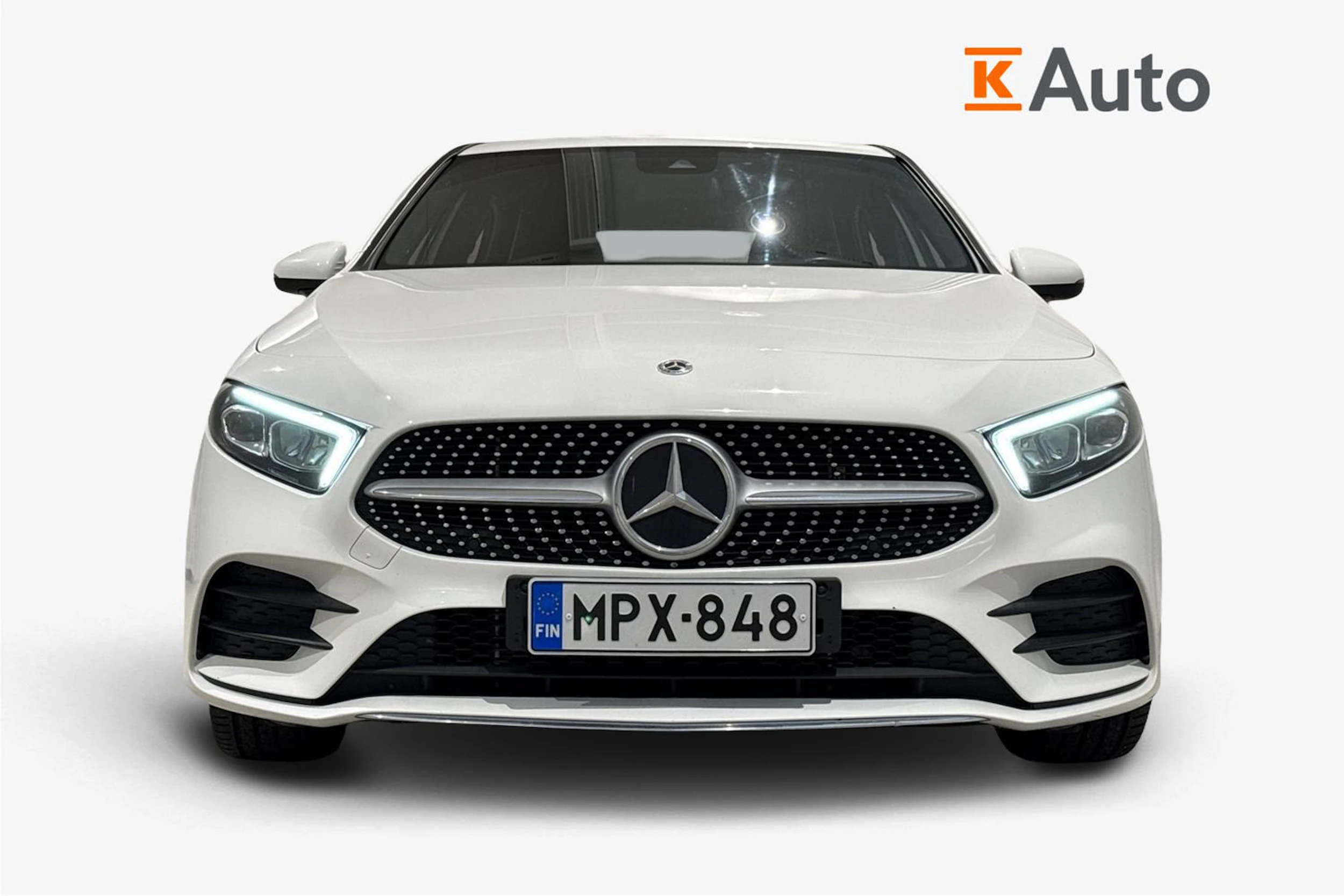 valkoinen Mercedes-Benz A 2021 kuva 4.