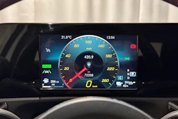 valkoinen Mercedes-Benz A 2021 kuva 15.