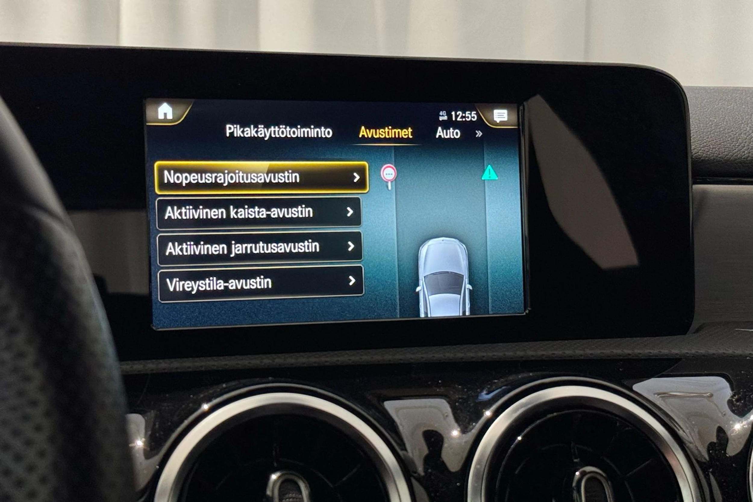 valkoinen Mercedes-Benz A 2021 kuva 19.