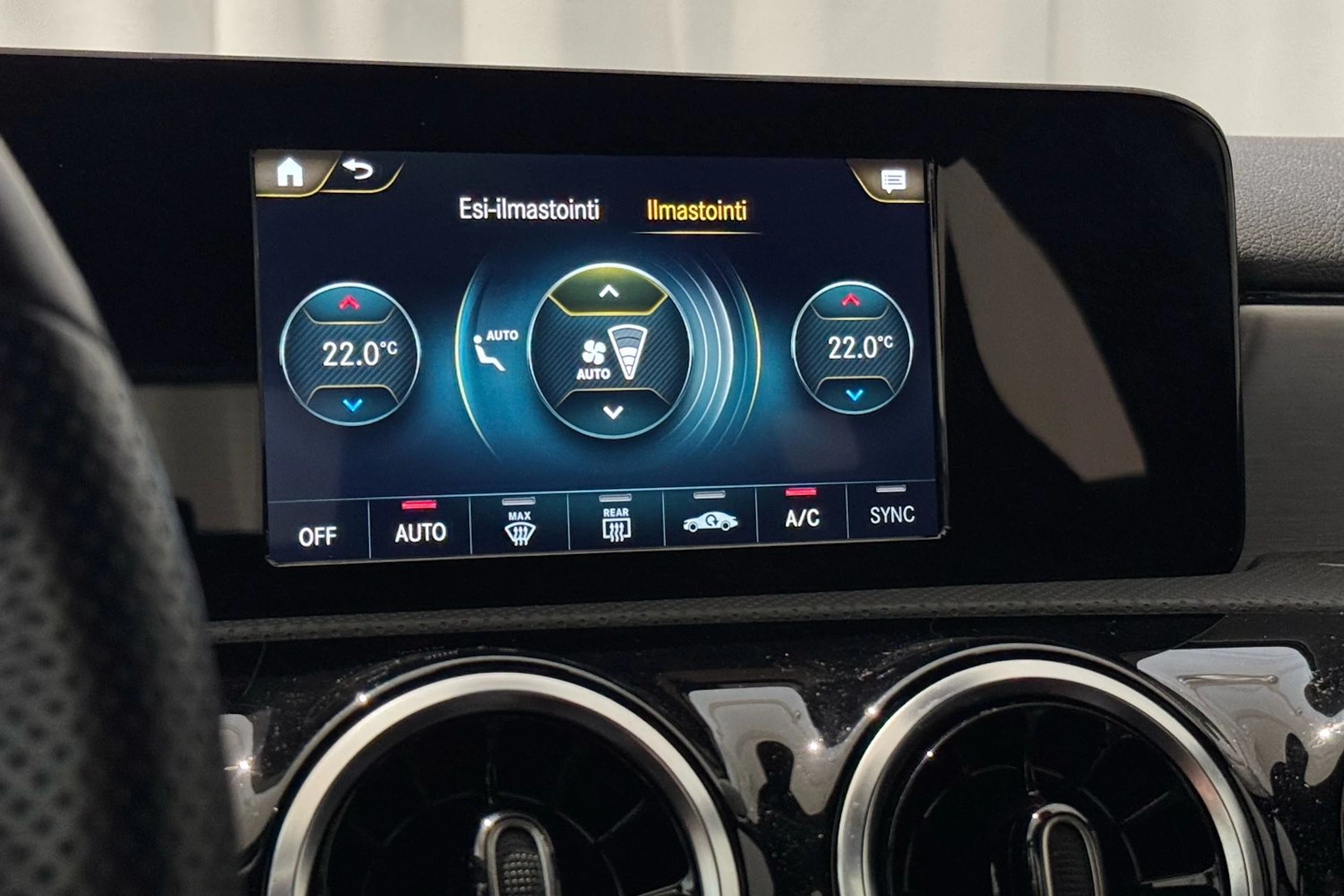 valkoinen Mercedes-Benz A 2021 kuva 21.
