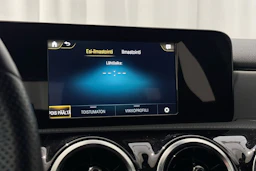 valkoinen Mercedes-Benz A 2021 kuva 22.
