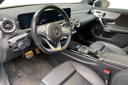 Valkoinen Mercedes-Benz A 2021 kuva 3.